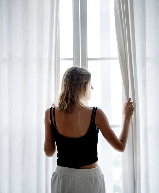 8 proven strategies to help you wake up earlier with energy - Everything Abode