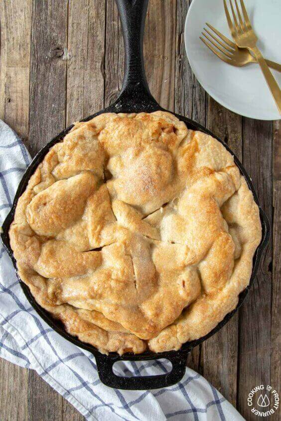 30 of the Best Apple Recipes Perfect for Fall via @everythingabode 