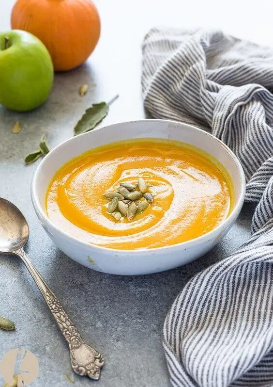 Roasted Pumpkin Apple Soup via @everythingabode