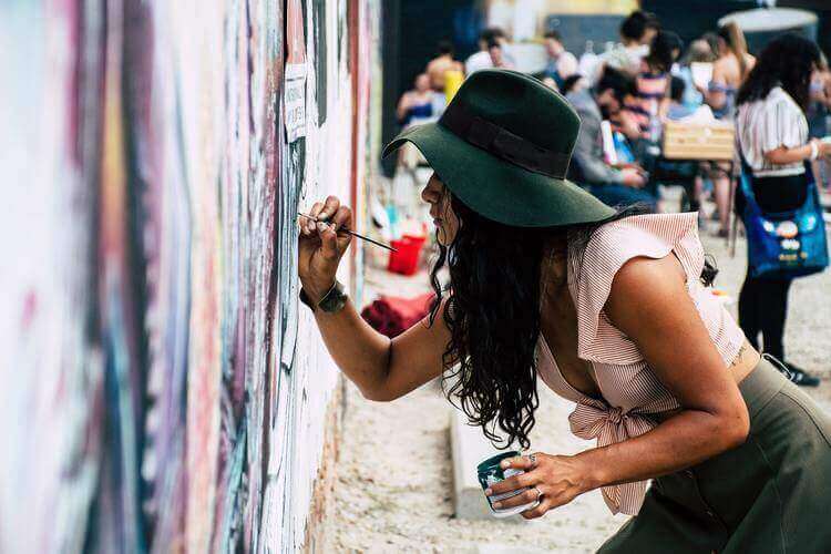 7 Daily Habits to Help Boost Your Mood - Everything Abode