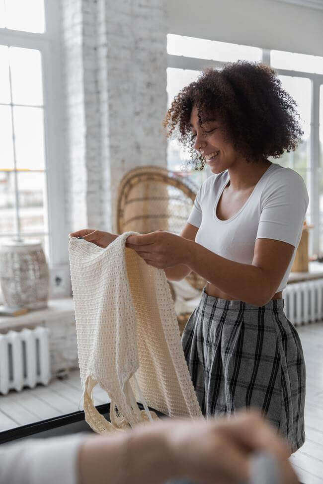 Sale Racks Are A-Okay -- Just Be Picky. - fashion tips for a more expensive wardrobe - Everything Abode