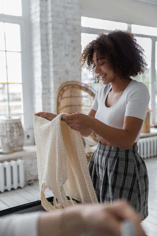 Sale Racks Are A-Okay -- Just Be Picky. - fashion tips for a more expensive wardrobe - Everything Abode