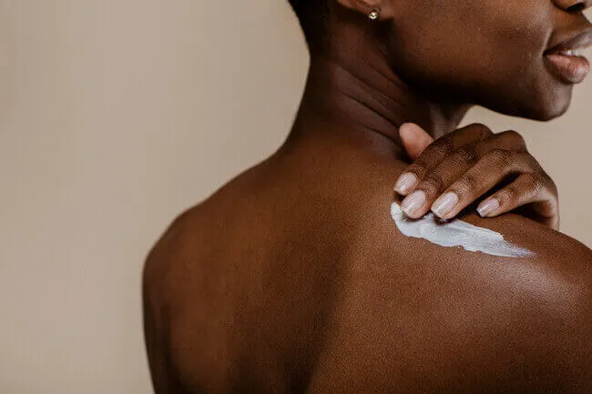 How To Enjoy A 'Self-Care Sunday' by moisturizing your skin