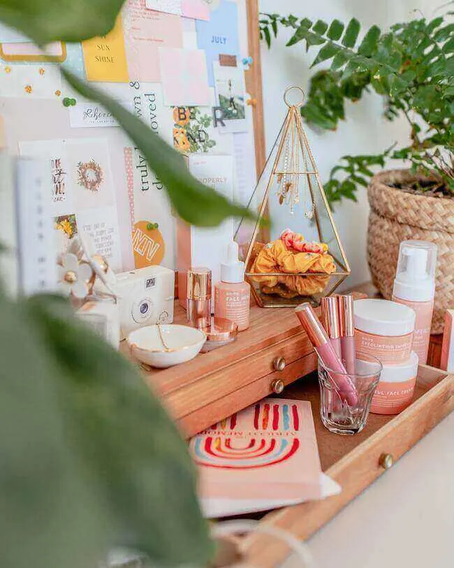 Make sure to always declutter your Old & expired Make-Up. minimal lifestyle - Everything Abode