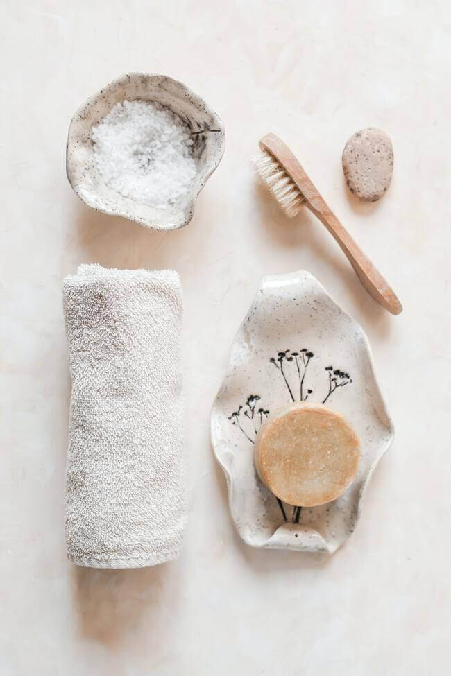 Prepare some hot towels for your home spa