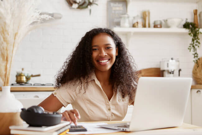Things Organized People Do & Don't Do Before Noon - Everything Abode