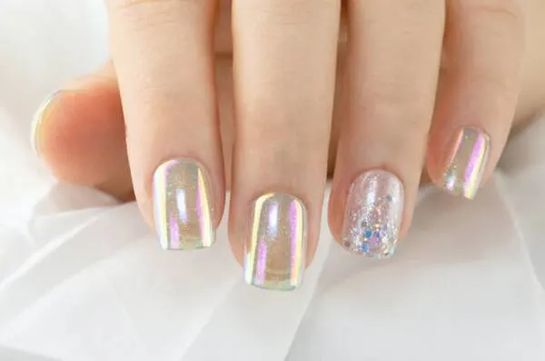 Shimmering holographic short square nails