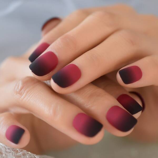 Black and red ombre nail design