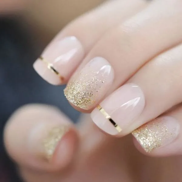 Gold glitter nude short square nails
