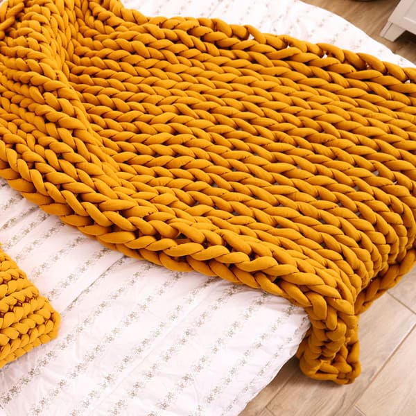 Anti-allergic chunky blanket by LoopStudio