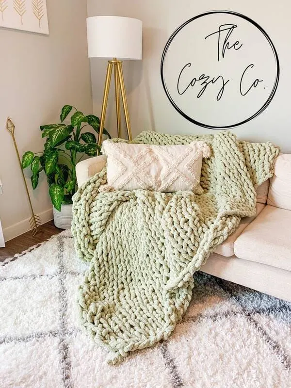 Chenille Chunky Knit Blankets and Throws