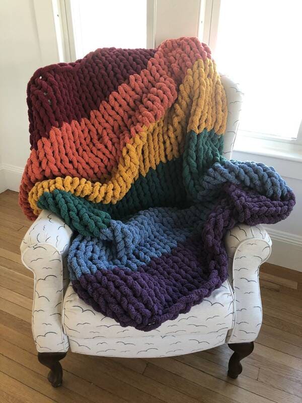 Rainbow Pattern Chunky Knit Blanket