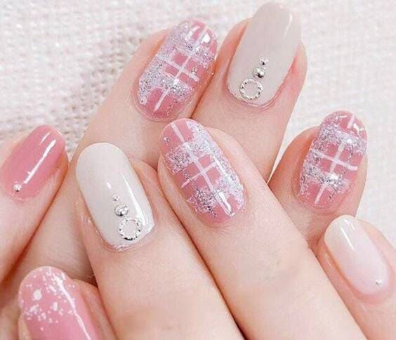 Spring Pink Glitter nails