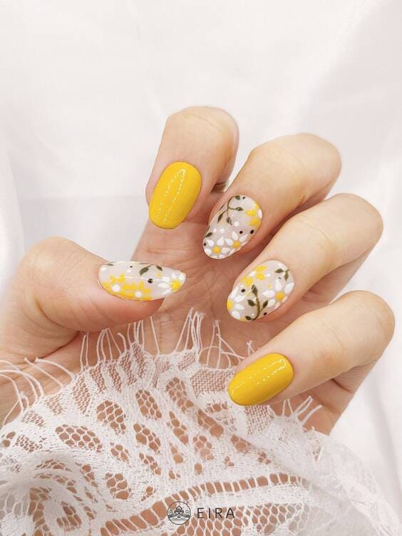 Yellow floral spring press on nails