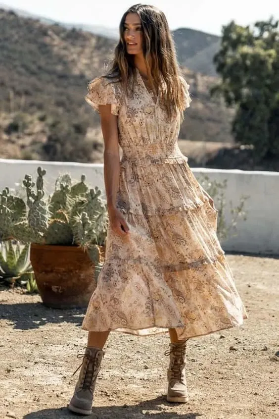 20 Stunning Bohemian Style Outfit Ideas You ll Love Everything Abode