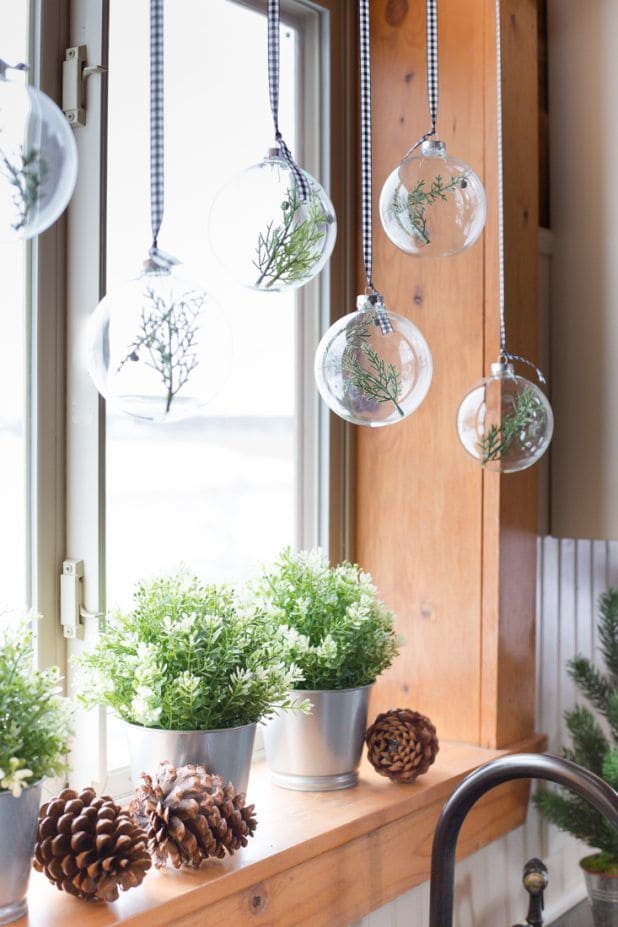 diy christmas window ornaments