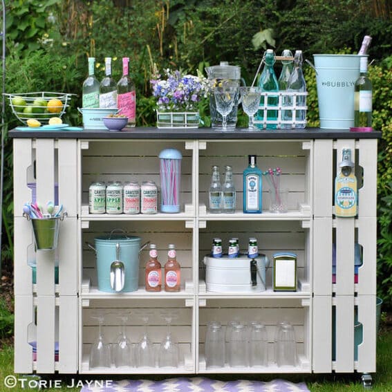 fun pallot tiki bar for the backyard