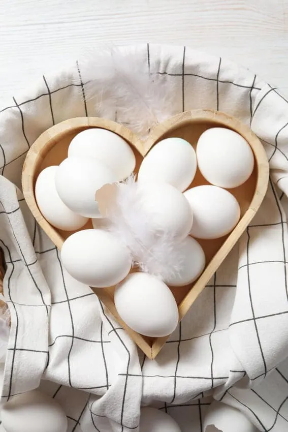 eggs and eggshells in shape of heart, very pretty