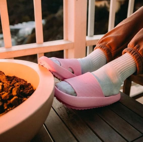 Versatile pink ergonomic slippers, stylish for in and outdoor comfort.