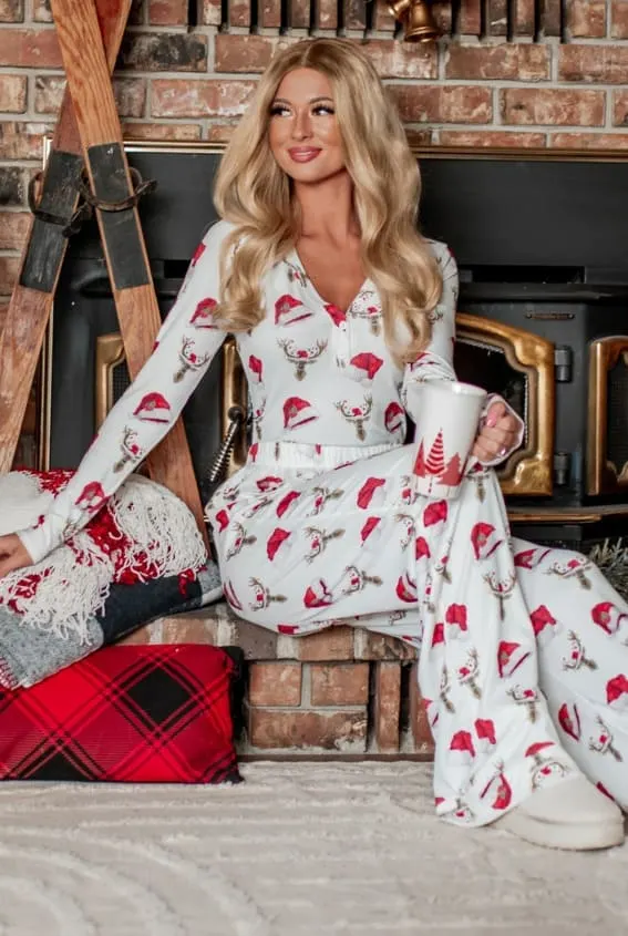 Festive Santa Print PJ Set for Stylish Holiday Lounging