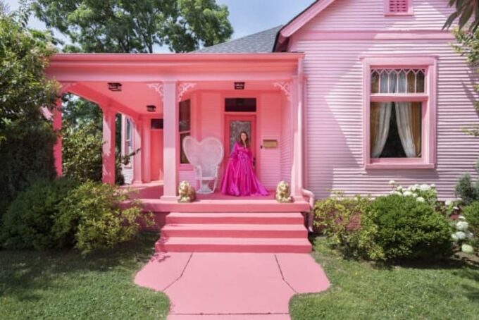 10 Super Fun Pink Patio Design Ideas You Have to See - Everything Abode